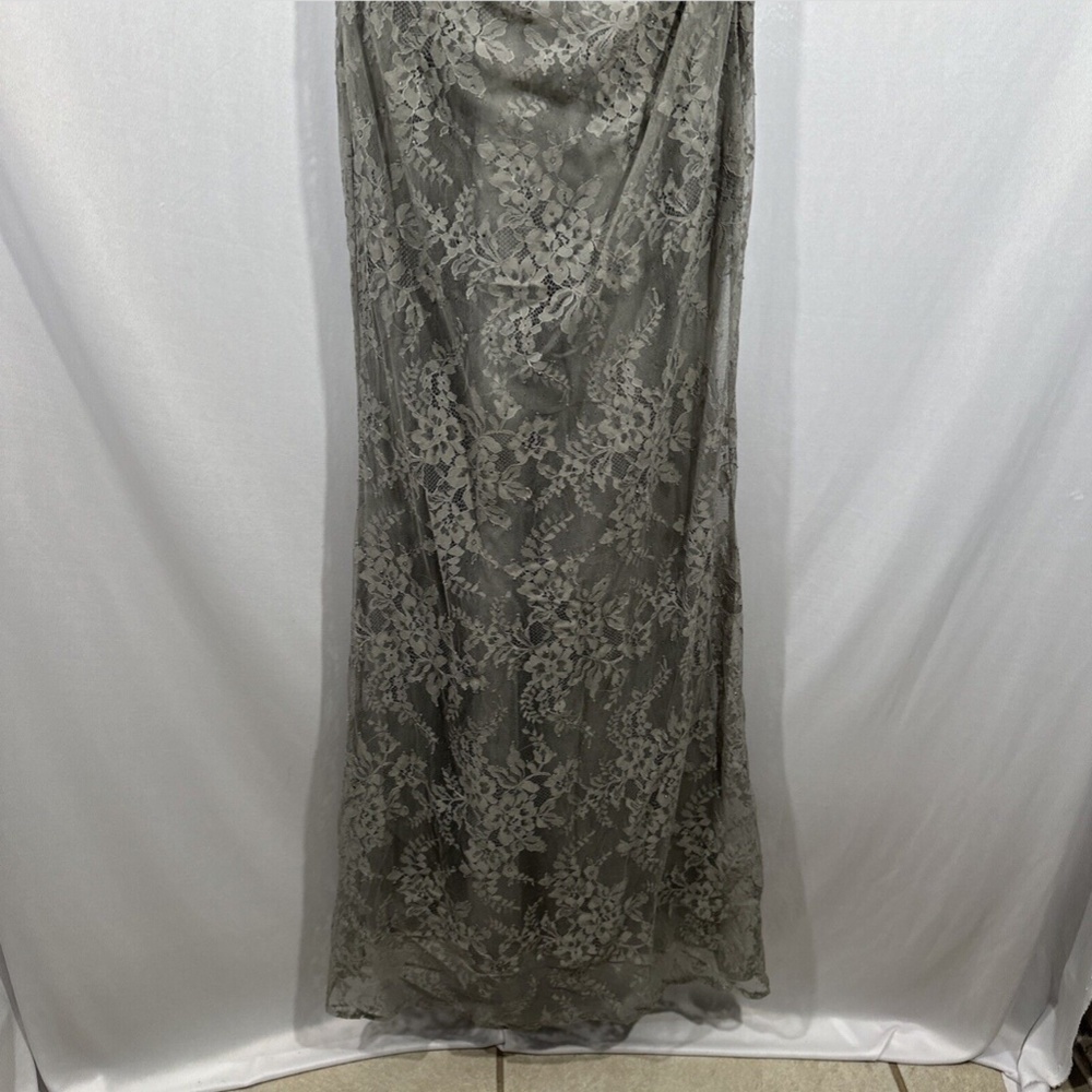 NEW $469 La Femme [ size 2 ] Portrait Neck Sparkle Lace Gown in Platinum‎ - Picture 8 of 13